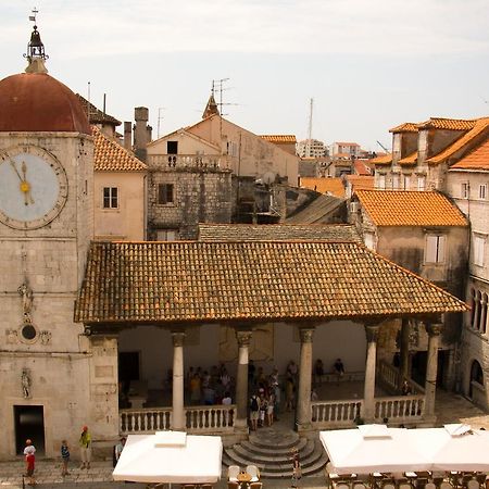 Apartment Fabijanko Oldtown Trogir Bagian luar foto