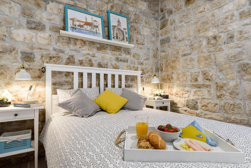 Apartment Fabijanko Oldtown Trogir Bagian luar foto